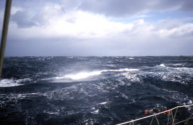 Rough seas, 28 July 1987